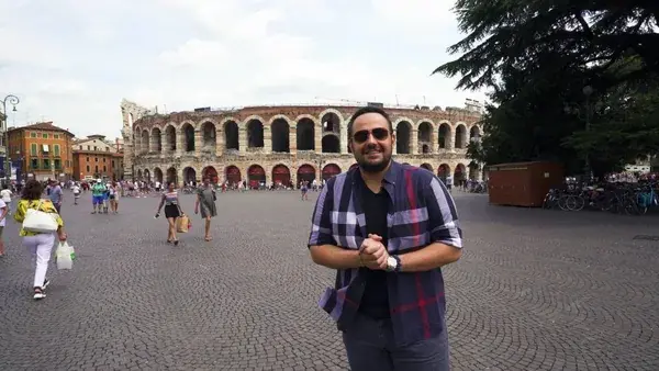 Operanın Kalbinde Bir Türk "Murat Karahan"